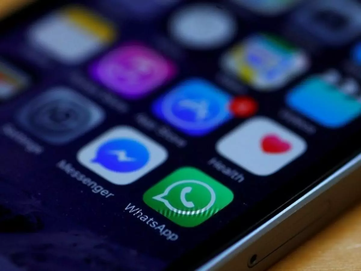 WhatsApp WhatsApp