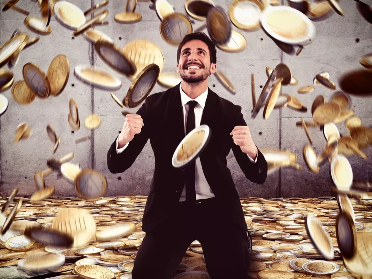 london gold salary happy man gold